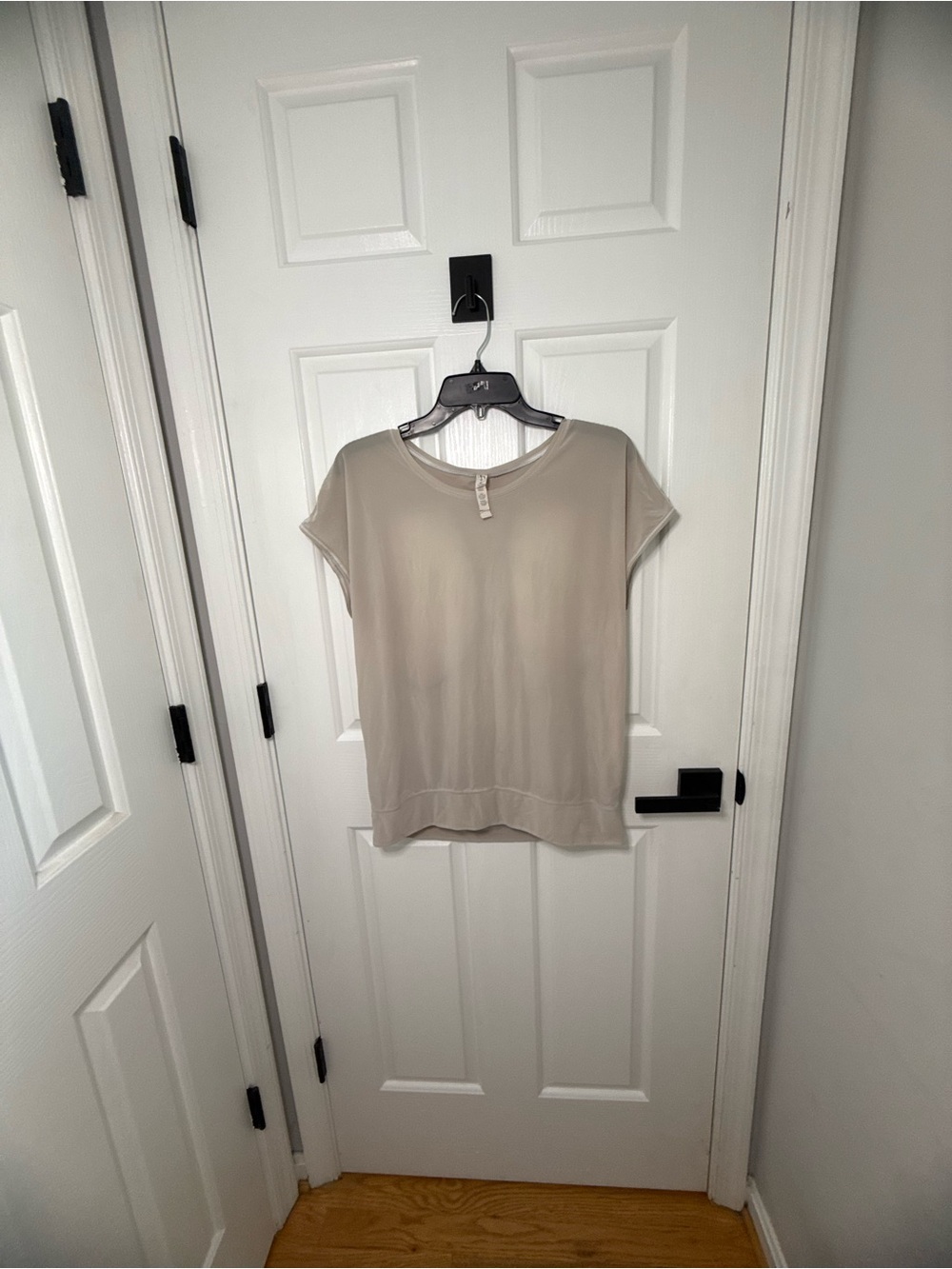 lululemon athletica Short Sleeve Scoop Neck Top - Taupe